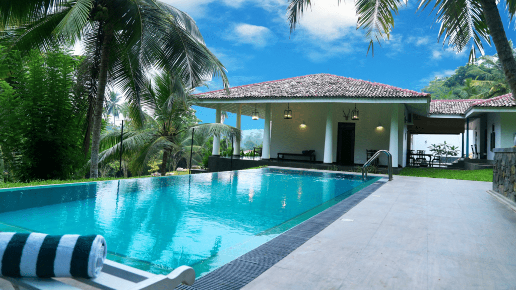 image of a swimming pool