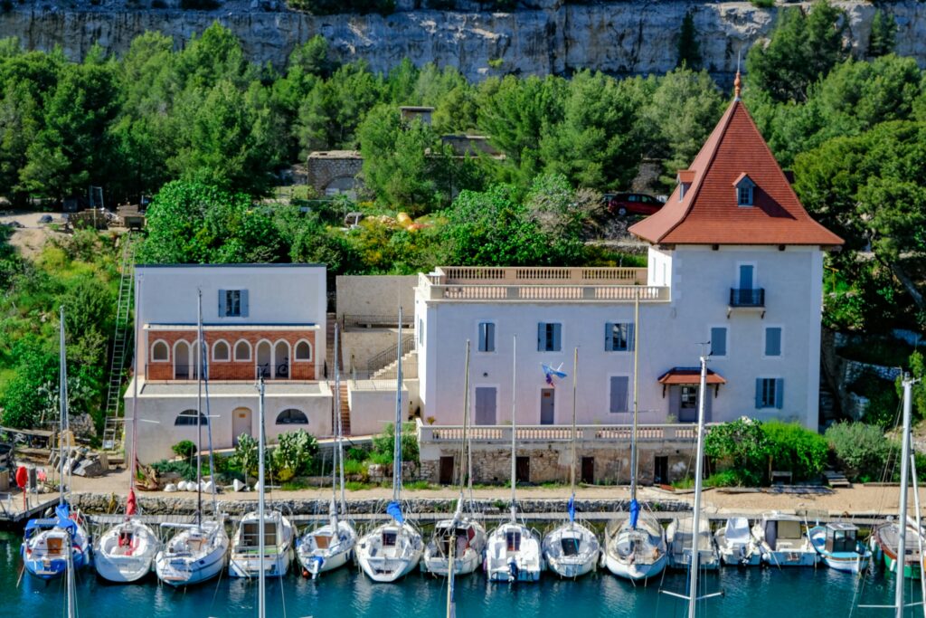 algarve villa travel guide